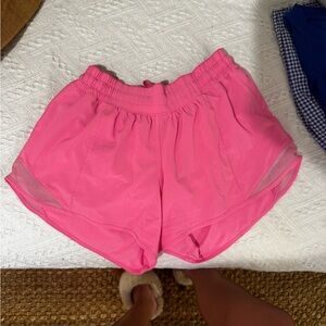 LULU hotty hots - size 6 tall!